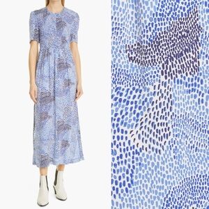 Baum und Pferdgarten - Adamaris Smocked Midi Dress - Meadow Blue